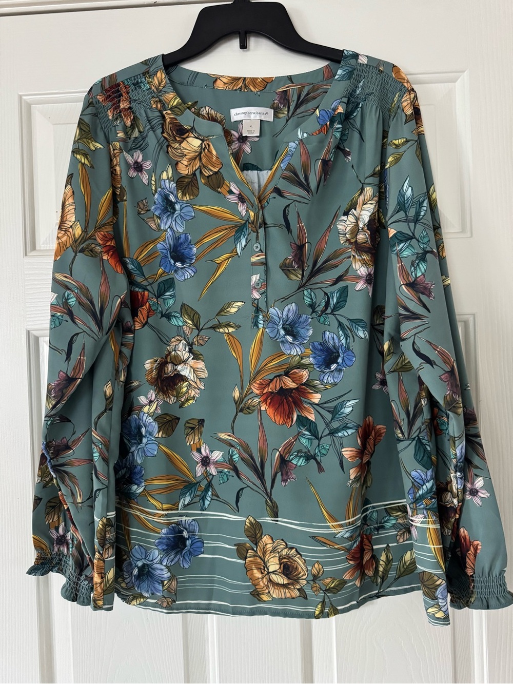 Christopher & Banks Floral v-neck button Blouse XL